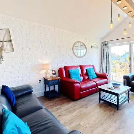 Blue Anchor House - Part Of The The Bay Filey Village With Pool, Gym And Direct Access, Pub, Restaurant, Tennis And Meadows Walks Сasa de vacaciones