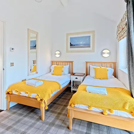Blue Anchor House - Part Of The The Bay Filey Village With Pool, Gym And Direct Access, Pub, Restaurant, Tennis And Meadows Walks Сasa de vacaciones *