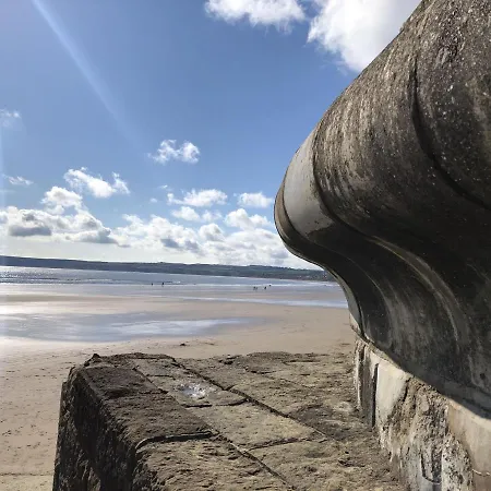 Blue Anchor House - Part Of The The Bay Filey Village With Pool, Gym And Direct Access, Pub, Restaurant, Tennis And Meadows Walks * Reighton