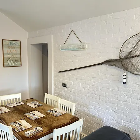 Blue Anchor House - Part Of The The Bay Filey Village With Pool, Gym And Direct Access, Pub, Restaurant, Tennis And Meadows Walks Casa de Férias *